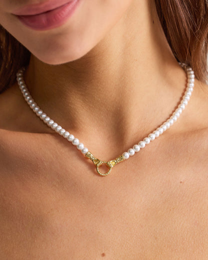 Pearl Clavicle Necklace
