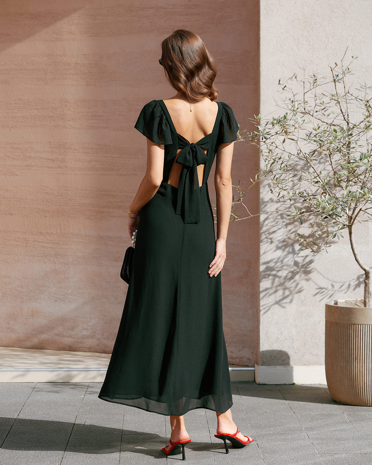 Black Sweetheart Neck Chiffon Maxi Dress