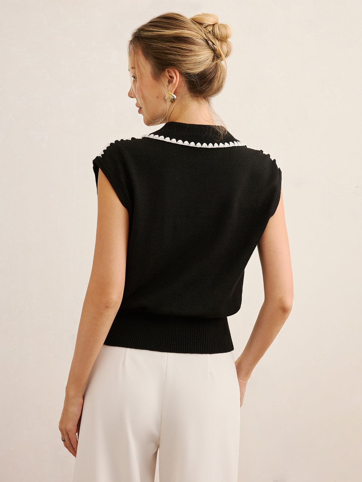 Contrast Trim Sleeveless Knit Polo Vest