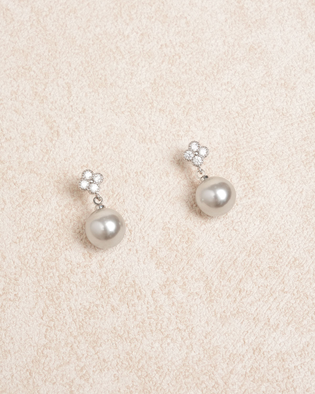 Silver Pearl Rhinestone Earrings