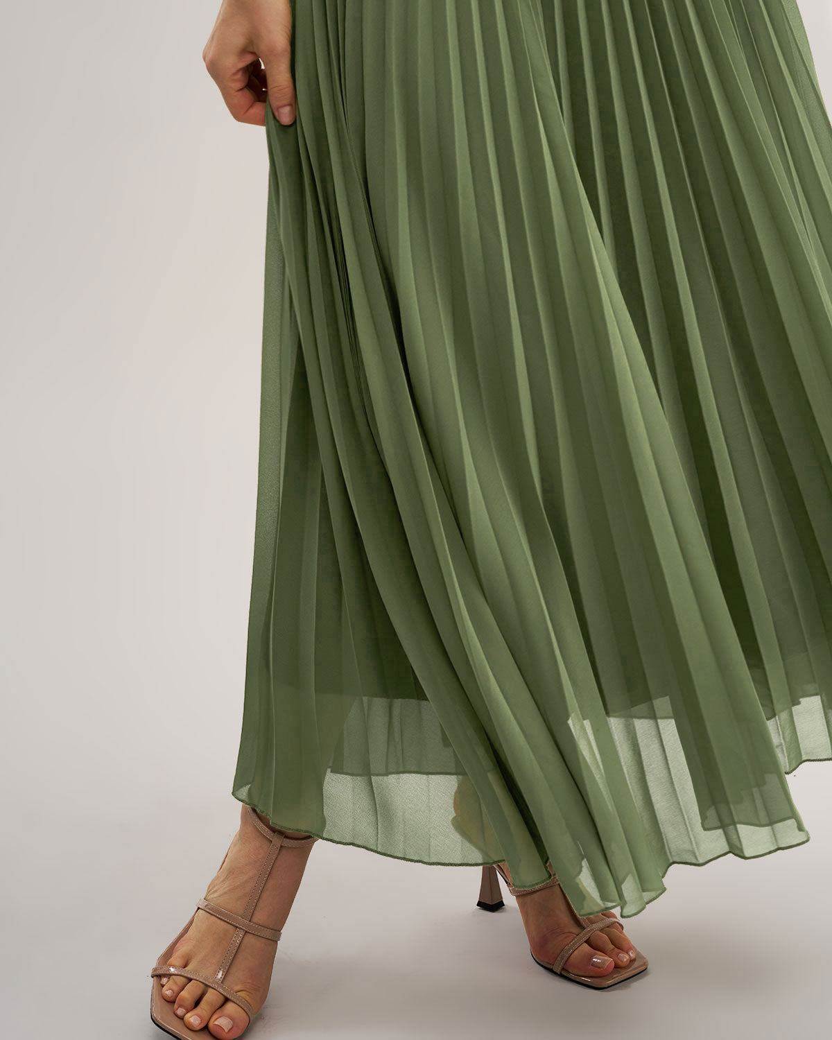 Green Sweetheart Neck Flowy Slip Maxi Dress