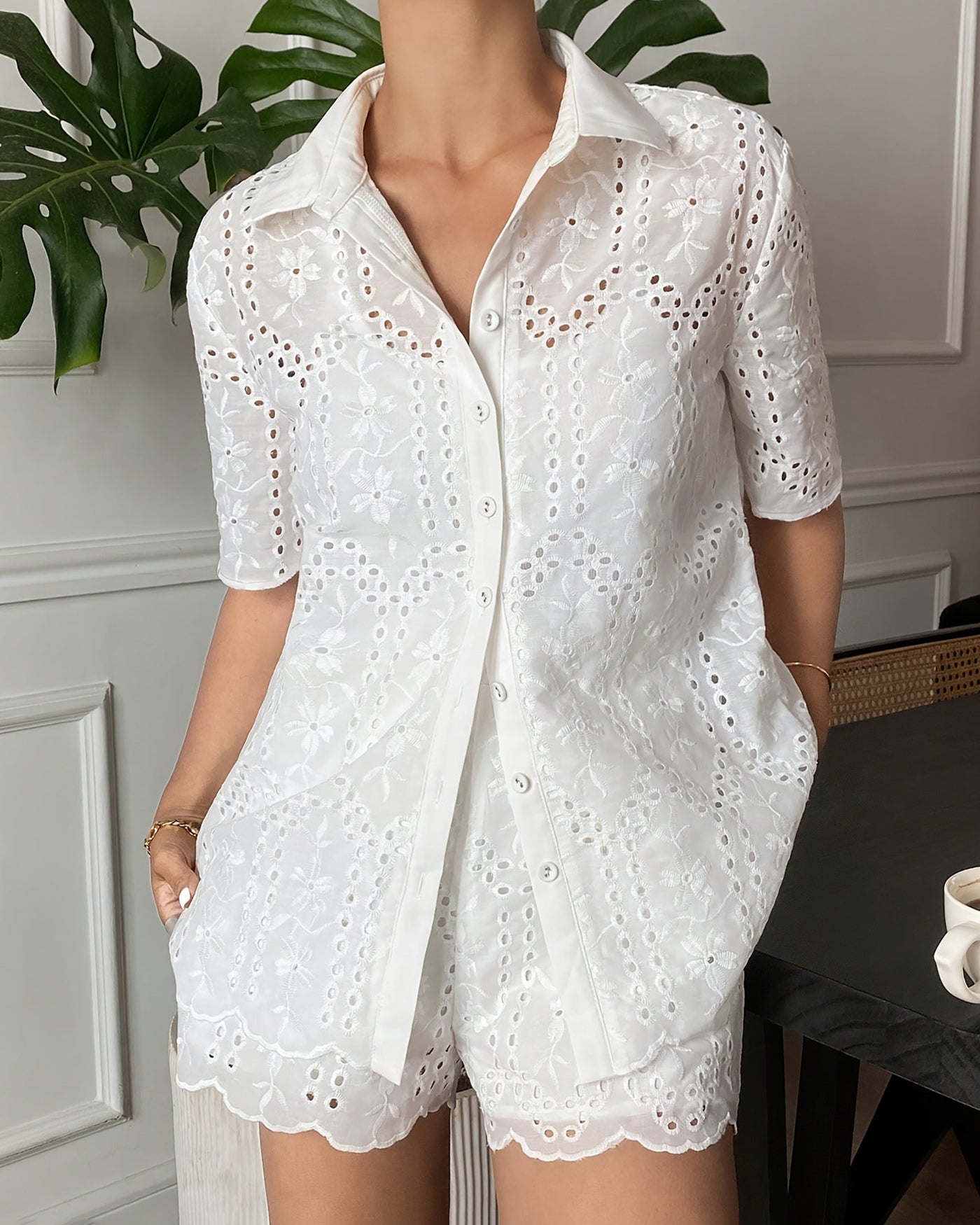 White Floral Collar Two-Piece Set